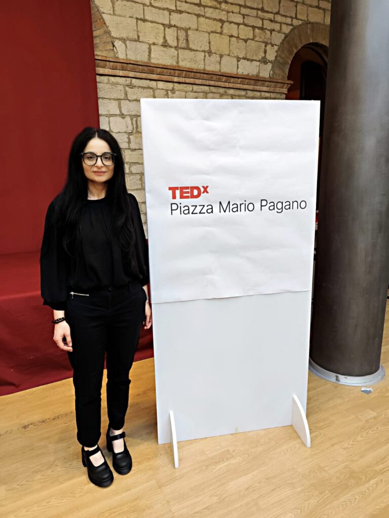 Al TEDx Potenza 2025 “La Potenza Performativa delle parole” di Luisa Errichiello